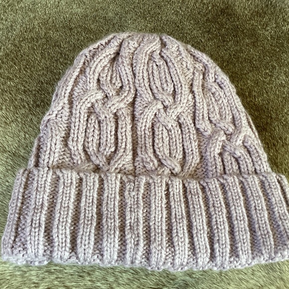 The North Face Lavender Soft Fleece Lined Heavy Knit Hat